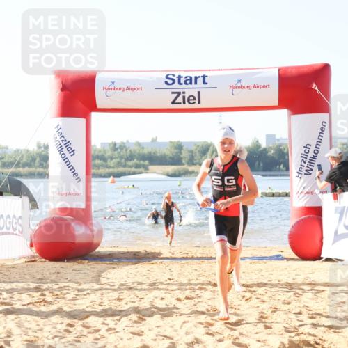 01.09.2024 - 17. Tribühne Triathlon Luisa Fischer http://msf.ph/oto/6922255 01.09.2024 09:29:49 Schwimmen 66, 67, 90, 106, 130, 133 meine-sportfotos.de