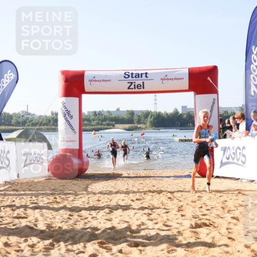 01.09.2024 - 17. Tribühne Triathlon Luisa Fischer http://msf.ph/oto/6922287 01.09.2024 09:29:54 Schwimmen 66, 67, 90, 106, 110, 125, 130, 133 meine-sportfotos.de