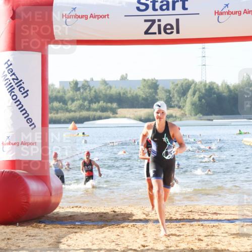 01.09.2024 - 17. Tribühne Triathlon Luisa Fischer http://msf.ph/oto/6922299 01.09.2024 09:29:57 Schwimmen 62, 66, 84, 90, 106, 110, 125, 130, 133 meine-sportfotos.de