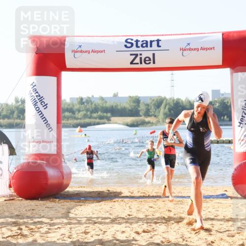 01.09.2024 - 17. Tribühne Triathlon Luisa Fischer http://msf.ph/oto/6922304 01.09.2024 09:29:58 Schwimmen 62, 66, 84, 90, 106, 110, 125, 133 meine-sportfotos.de