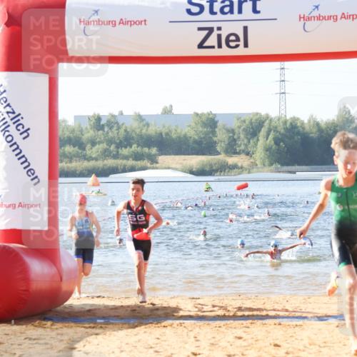 01.09.2024 - 17. Tribühne Triathlon Luisa Fischer http://msf.ph/oto/6922317 01.09.2024 09:30:02 Schwimmen 62, 66, 79, 84, 106, 110, 125 meine-sportfotos.de