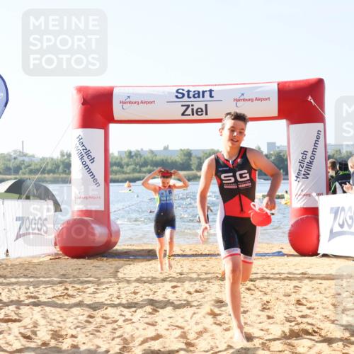 01.09.2024 - 17. Tribühne Triathlon Luisa Fischer http://msf.ph/oto/6922329 01.09.2024 09:30:05 Schwimmen 62, 66, 79, 84, 110, 125 meine-sportfotos.de