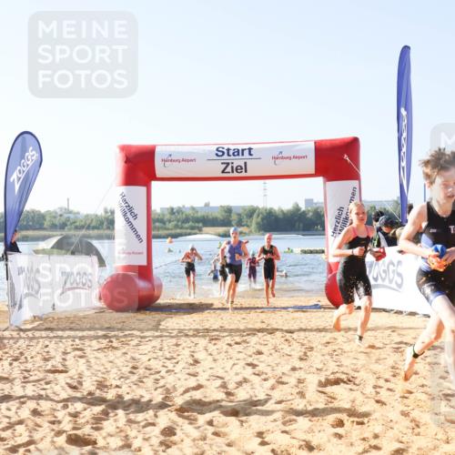 01.09.2024 - 17. Tribühne Triathlon Luisa Fischer http://msf.ph/oto/6922516 01.09.2024 09:31:05 Schwimmen 58, 70, 75, 78, 81, 86, 92, 104, 113, 128, 129, 136 meine-sportfotos.de