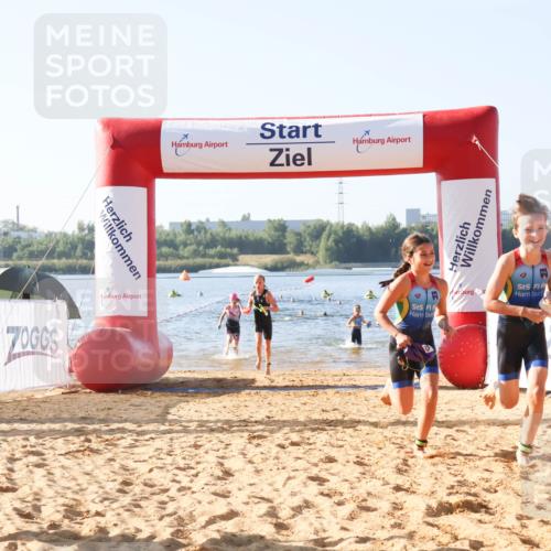 01.09.2024 - 17. Tribühne Triathlon Luisa Fischer http://msf.ph/oto/6922558 01.09.2024 09:31:15 Schwimmen 58, 75, 77, 78, 81, 86, 87, 97, 104, 128, 129 meine-sportfotos.de
