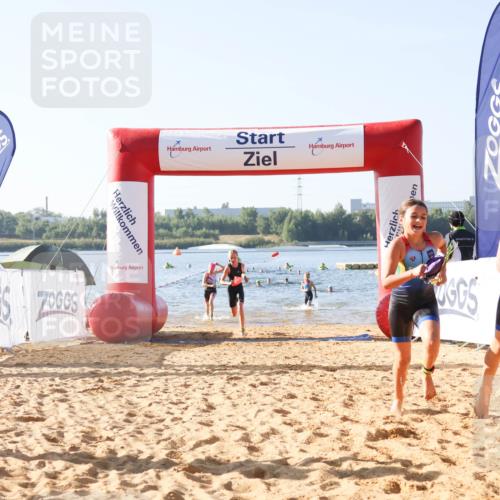 01.09.2024 - 17. Tribühne Triathlon Luisa Fischer http://msf.ph/oto/6922560 01.09.2024 09:31:15 Schwimmen 58, 75, 77, 78, 81, 86, 87, 97, 104, 128, 129 meine-sportfotos.de