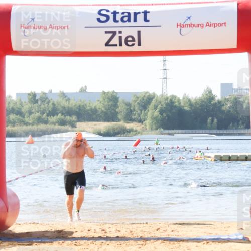 01.09.2024 - 17. Tribühne Triathlon Luisa Fischer http://msf.ph/oto/6923151 01.09.2024 10:03:58 Schwimmen 155 meine-sportfotos.de