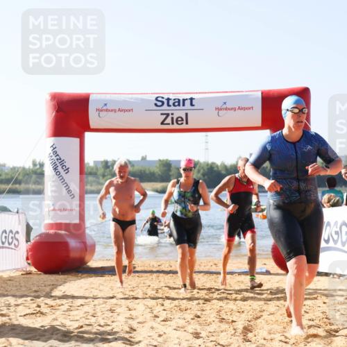 01.09.2024 - 17. Tribühne Triathlon Luisa Fischer http://msf.ph/oto/6923743 01.09.2024 10:06:27 Schwimmen 138, 141, 158, 165, 166, 1064, 1066, 1070 meine-sportfotos.de