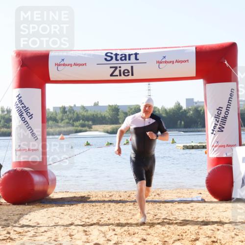 01.09.2024 - 17. Tribühne Triathlon Luisa Fischer http://msf.ph/oto/6923910 01.09.2024 10:07:14 Schwimmen 144 meine-sportfotos.de