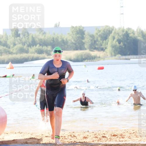 01.09.2024 - 17. Tribühne Triathlon Luisa Fischer http://msf.ph/oto/6925034 01.09.2024 10:25:56 Schwimmen 192, 238, 262, 305 meine-sportfotos.de