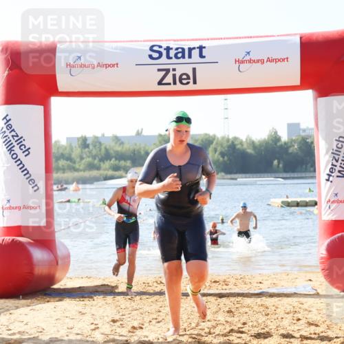 01.09.2024 - 17. Tribühne Triathlon Luisa Fischer http://msf.ph/oto/6925041 01.09.2024 10:25:59 Schwimmen 190, 192, 238, 262, 305 meine-sportfotos.de