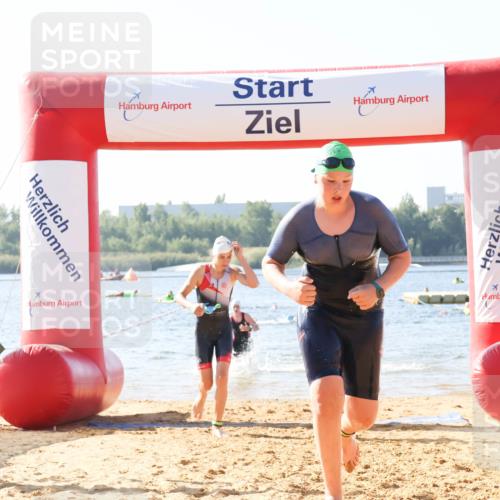 01.09.2024 - 17. Tribühne Triathlon Luisa Fischer http://msf.ph/oto/6925043 01.09.2024 10:26:00 Schwimmen 190, 192, 238, 262, 305 meine-sportfotos.de