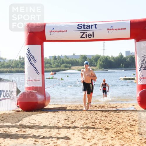 01.09.2024 - 17. Tribühne Triathlon Luisa Fischer http://msf.ph/oto/6925060 01.09.2024 10:26:04 Schwimmen 190, 192, 238, 262, 305 meine-sportfotos.de