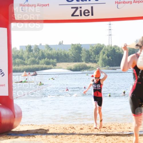 01.09.2024 - 17. Tribühne Triathlon Luisa Fischer http://msf.ph/oto/6925075 01.09.2024 10:26:06 Schwimmen 190, 192, 238, 262, 305 meine-sportfotos.de