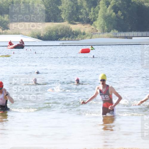 01.09.2024 - 17. Tribühne Triathlon Luisa Fischer http://msf.ph/oto/6925088 01.09.2024 10:26:20 Schwimmen 282, 284 meine-sportfotos.de