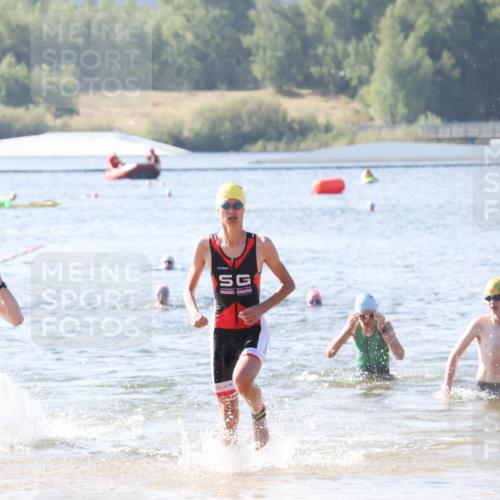 01.09.2024 - 17. Tribühne Triathlon Luisa Fischer http://msf.ph/oto/6925095 01.09.2024 10:26:24 Schwimmen 245, 282, 284 meine-sportfotos.de