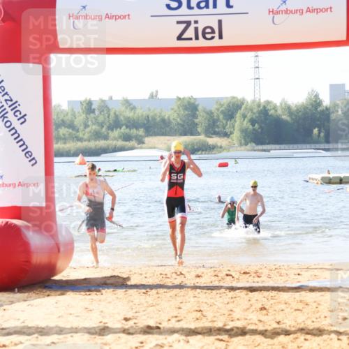 01.09.2024 - 17. Tribühne Triathlon Luisa Fischer http://msf.ph/oto/6925098 01.09.2024 10:26:26 Schwimmen 180, 235, 245, 282, 284 meine-sportfotos.de
