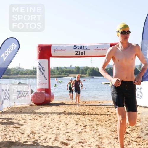 01.09.2024 - 17. Tribühne Triathlon Luisa Fischer http://msf.ph/oto/6925130 01.09.2024 10:26:33 Schwimmen 180, 235, 245, 282, 284 meine-sportfotos.de