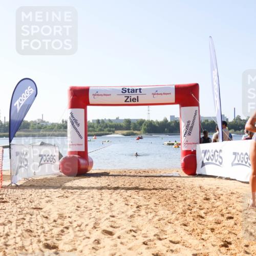 01.09.2024 - 17. Tribühne Triathlon Luisa Fischer http://msf.ph/oto/6925209 01.09.2024 10:27:05 Schwimmen 203, 276 meine-sportfotos.de