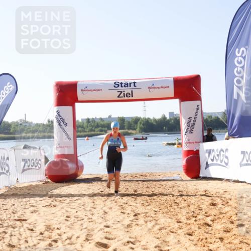 01.09.2024 - 17. Tribühne Triathlon Luisa Fischer http://msf.ph/oto/6925269 01.09.2024 10:28:39 Schwimmen 184 meine-sportfotos.de