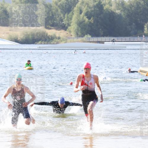 01.09.2024 - 17. Tribühne Triathlon Luisa Fischer http://msf.ph/oto/6925645 01.09.2024 10:50:30 Schwimmen 311, 319, 391 meine-sportfotos.de