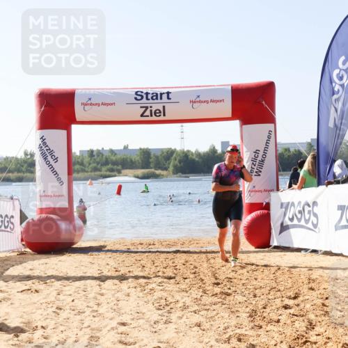 01.09.2024 - 17. Tribühne Triathlon Luisa Fischer http://msf.ph/oto/6926569 01.09.2024 10:58:17 Schwimmen 425 meine-sportfotos.de