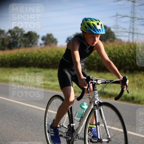 01.09.2024 - 17. Tribühne Triathlon H.Heesch http://msf.ph/oto/6937839 01.09.2024 09:41:17 Radfahren 77, 96 meine-sportfotos.de