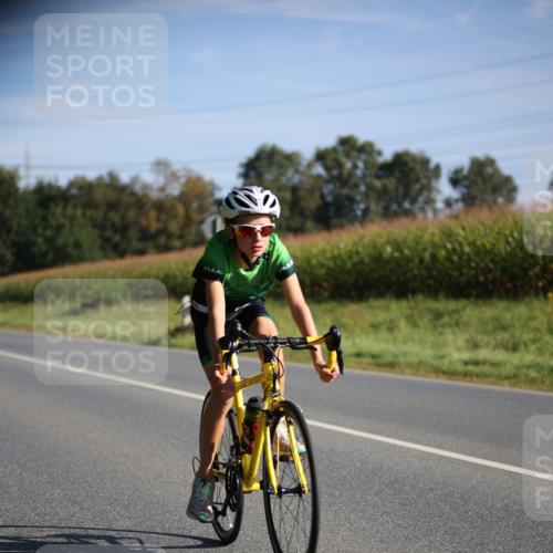 01.09.2024 - 17. Tribühne Triathlon H.Heesch http://msf.ph/oto/6937973 01.09.2024 09:41:44 Radfahren 102, 125, 129 meine-sportfotos.de