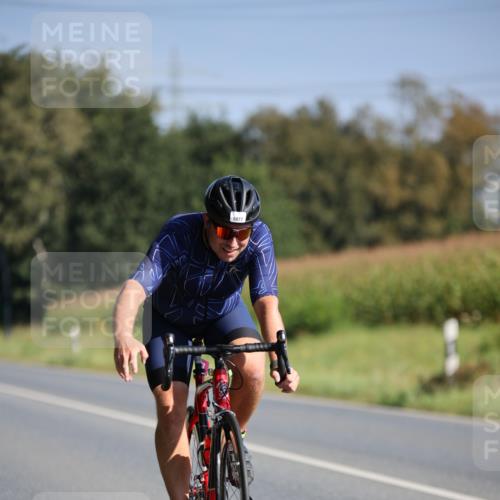 01.09.2024 - 17. Tribühne Triathlon H.Heesch http://msf.ph/oto/6938788 01.09.2024 10:26:05 Radfahren 1077 meine-sportfotos.de