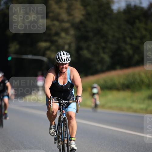 01.09.2024 - 17. Tribühne Triathlon H.Heesch http://msf.ph/oto/6939179 01.09.2024 10:29:55 Radfahren 147, 152, 181, 265, 277, 1070 meine-sportfotos.de