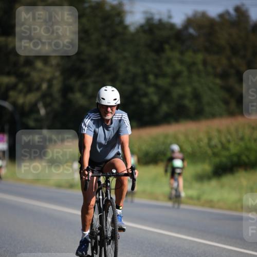 01.09.2024 - 17. Tribühne Triathlon H.Heesch http://msf.ph/oto/6939900 01.09.2024 10:34:17 Radfahren 137, 141, 158, 192 meine-sportfotos.de