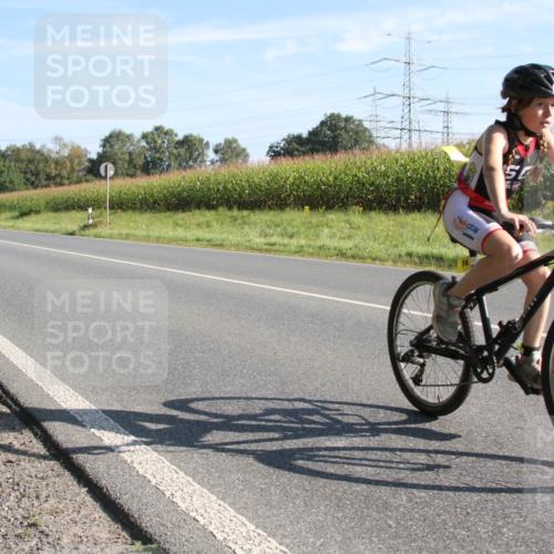01.09.2024 - 17. Tribühne Triathlon H.Heesch http://msf.ph/oto/6940929 01.09.2024 09:45:14 Radfahren 74 meine-sportfotos.de