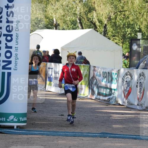 01.09.2024 - 17. Tribühne Triathlon Michael Strokosch http://msf.ph/oto/6941692 01.09.2024 09:17:57 Ziel 28 meine-sportfotos.de