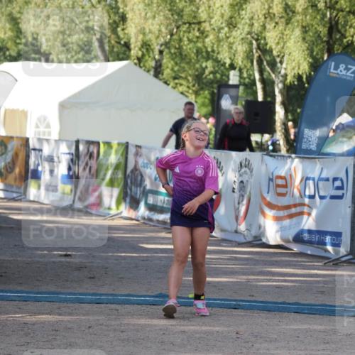 01.09.2024 - 17. Tribühne Triathlon Michael Strokosch http://msf.ph/oto/6941772 01.09.2024 09:21:09 Ziel 49 meine-sportfotos.de
