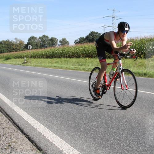 01.09.2024 - 17. Tribühne Triathlon H.Heesch http://msf.ph/oto/6941942 01.09.2024 10:48:04 Radfahren 243, 282 meine-sportfotos.de