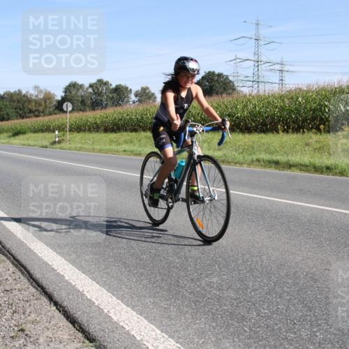 01.09.2024 - 17. Tribühne Triathlon H.Heesch http://msf.ph/oto/6941979 01.09.2024 10:49:52 Radfahren 189 meine-sportfotos.de