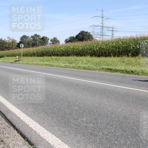 01.09.2024 - 17. Tribühne Triathlon H.Heesch http://msf.ph/oto/6942061 01.09.2024 10:57:33 Radfahren 391, 397 meine-sportfotos.de