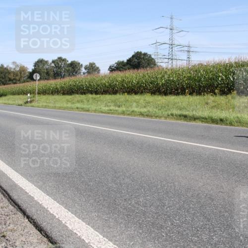 01.09.2024 - 17. Tribühne Triathlon H.Heesch http://msf.ph/oto/6942097 01.09.2024 10:58:36 Radfahren 319, 331 meine-sportfotos.de
