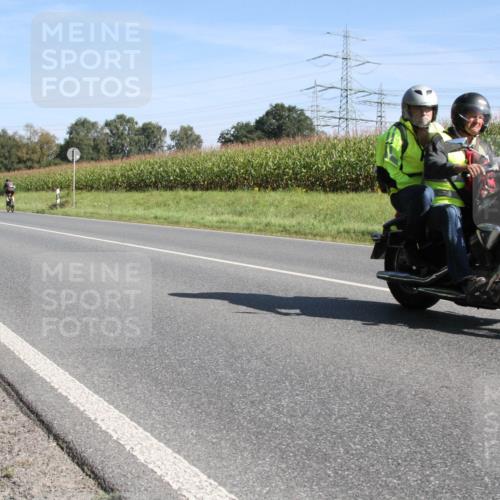 01.09.2024 - 17. Tribühne Triathlon H.Heesch http://msf.ph/oto/6942350 01.09.2024 11:08:11 Radfahren 373 meine-sportfotos.de