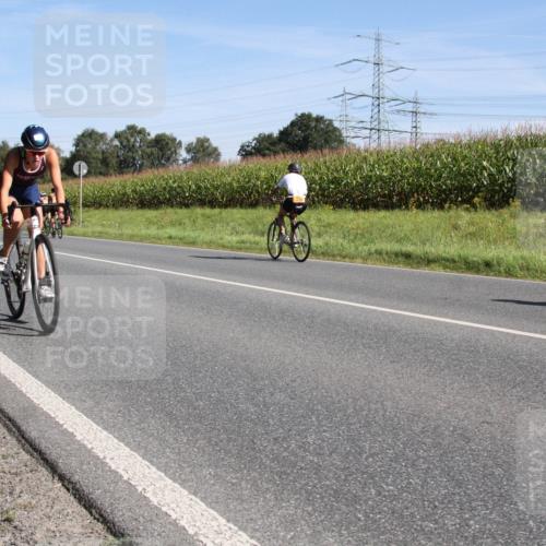 01.09.2024 - 17. Tribühne Triathlon H.Heesch http://msf.ph/oto/6942375 01.09.2024 11:08:34 Radfahren 325, 334, 342, 370, 416 meine-sportfotos.de