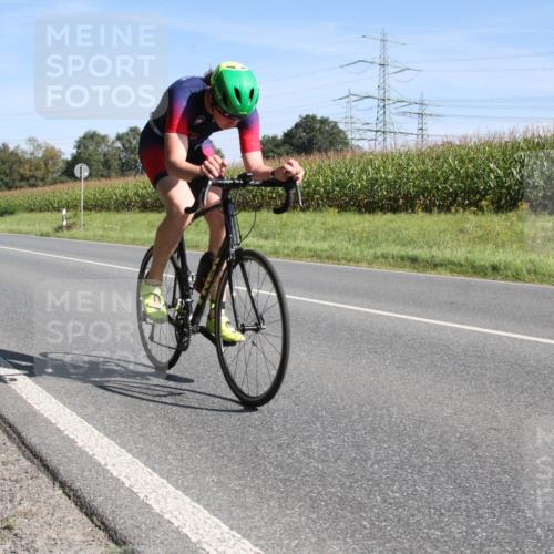 01.09.2024 - 17. Tribühne Triathlon H.Heesch http://msf.ph/oto/6942421 01.09.2024 11:10:27 Radfahren 337 meine-sportfotos.de