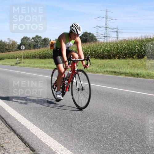 01.09.2024 - 17. Tribühne Triathlon H.Heesch http://msf.ph/oto/6942556 01.09.2024 11:13:21 Radfahren 340, 391, 444 meine-sportfotos.de