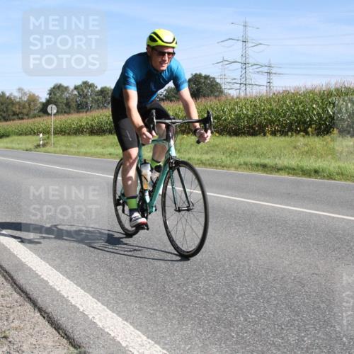 01.09.2024 - 17. Tribühne Triathlon H.Heesch http://msf.ph/oto/6942570 01.09.2024 11:13:37 Radfahren 328, 398, 432 meine-sportfotos.de