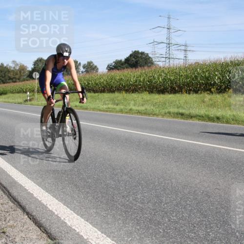 01.09.2024 - 17. Tribühne Triathlon H.Heesch http://msf.ph/oto/6943033 01.09.2024 11:24:46 Radfahren 323, 370, 431, 437 meine-sportfotos.de
