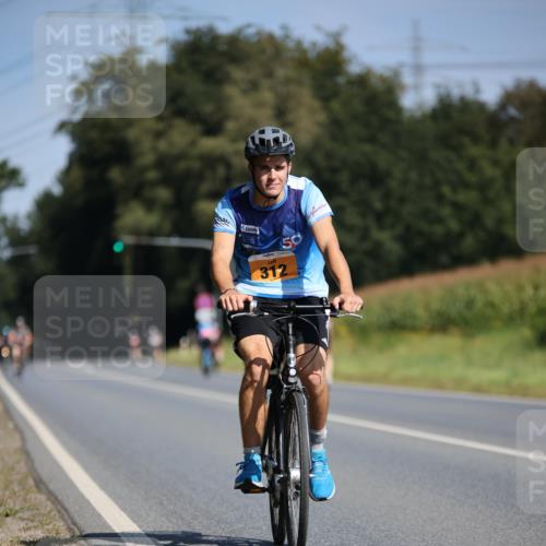 01.09.2024 - 17. Tribühne Triathlon H.Heesch http://msf.ph/oto/6943156 01.09.2024 11:30:21 Radfahren 312, 332, 342, 518, 537, 539 meine-sportfotos.de