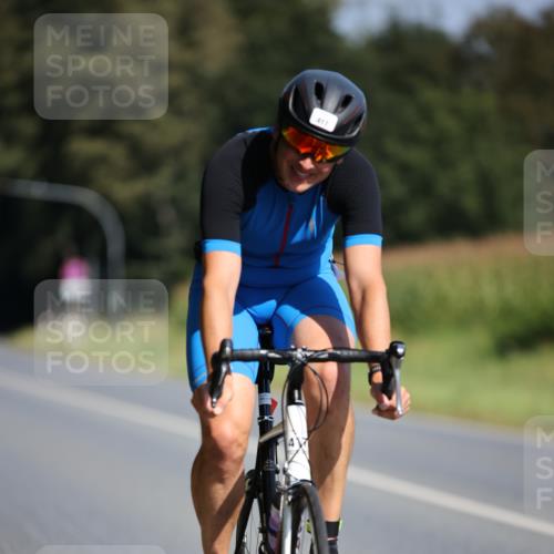 01.09.2024 - 17. Tribühne Triathlon H.Heesch http://msf.ph/oto/6943768 01.09.2024 11:34:09 Radfahren 329, 417 meine-sportfotos.de