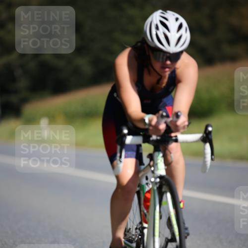 01.09.2024 - 17. Tribühne Triathlon H.Heesch http://msf.ph/oto/6943827 01.09.2024 11:34:43 Radfahren 308, 348, 387, 428, 521 meine-sportfotos.de