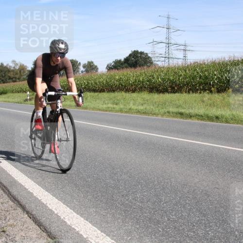 01.09.2024 - 17. Tribühne Triathlon H.Heesch http://msf.ph/oto/6943882 01.09.2024 11:41:48 Radfahren 456, 457, 528, 560 meine-sportfotos.de