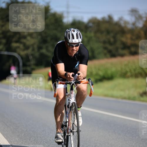 01.09.2024 - 17. Tribühne Triathlon H.Heesch http://msf.ph/oto/6943951 01.09.2024 11:35:26 Radfahren 426, 496, 515 meine-sportfotos.de