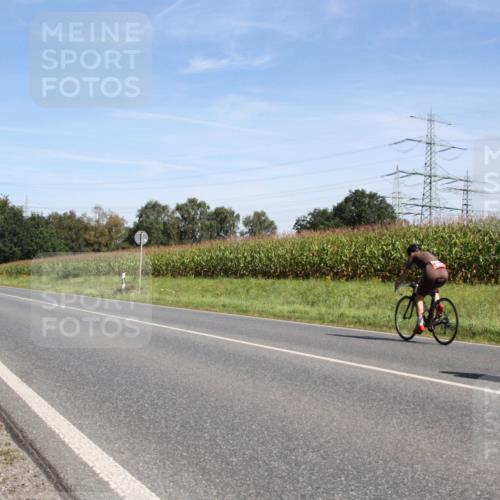 01.09.2024 - 17. Tribühne Triathlon H.Heesch http://msf.ph/oto/6944121 01.09.2024 11:47:07 Radfahren 456, 457, 512, 526, 712 meine-sportfotos.de