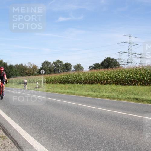 01.09.2024 - 17. Tribühne Triathlon H.Heesch http://msf.ph/oto/6944159 01.09.2024 11:47:40 Radfahren 464, 467, 499, 528, 543 meine-sportfotos.de